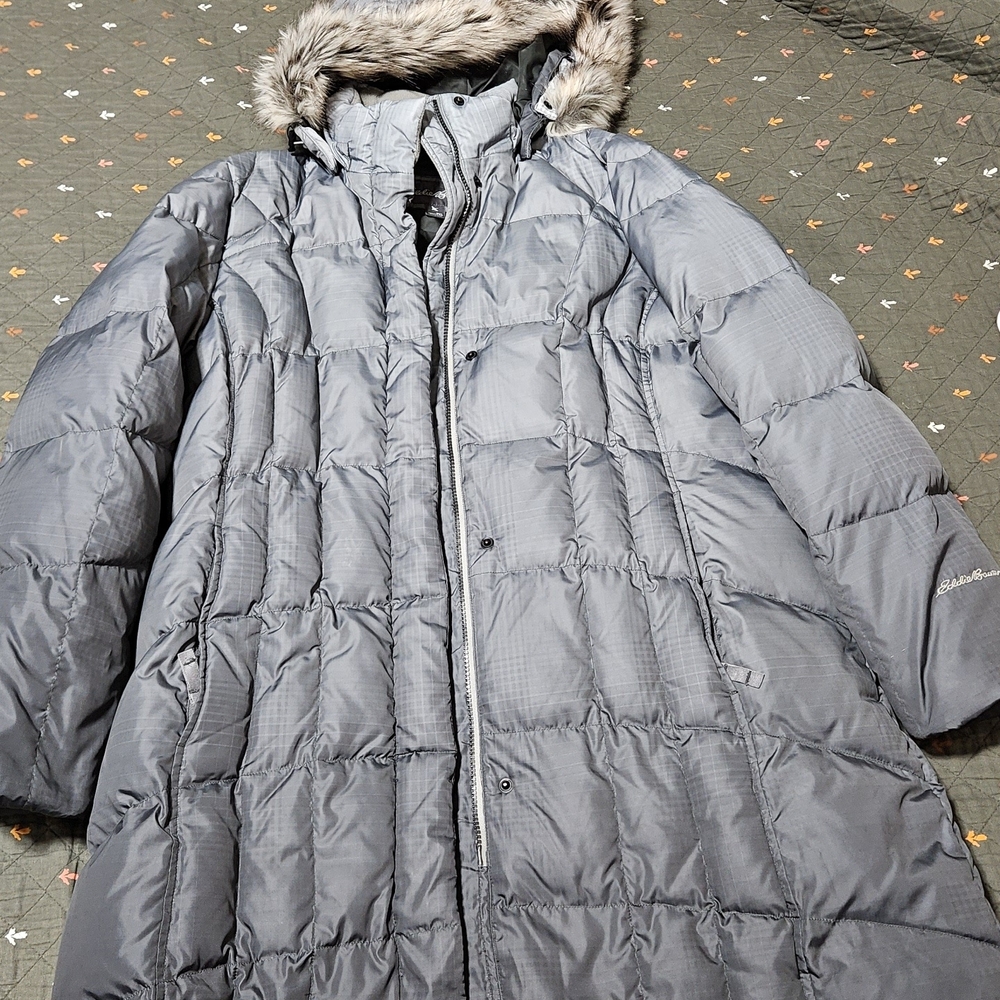 Women’s Eddie Bauer Gray Puffer Jacket with Faux Fur Hood